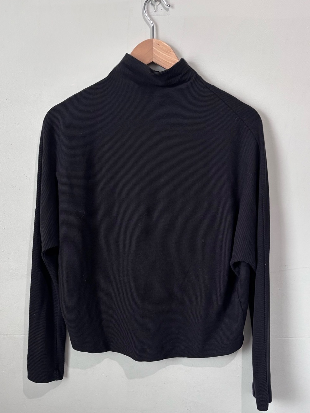 Dynamite Mock Neck Long Sleeve Top | Black | Size XXS | Excellent Condition